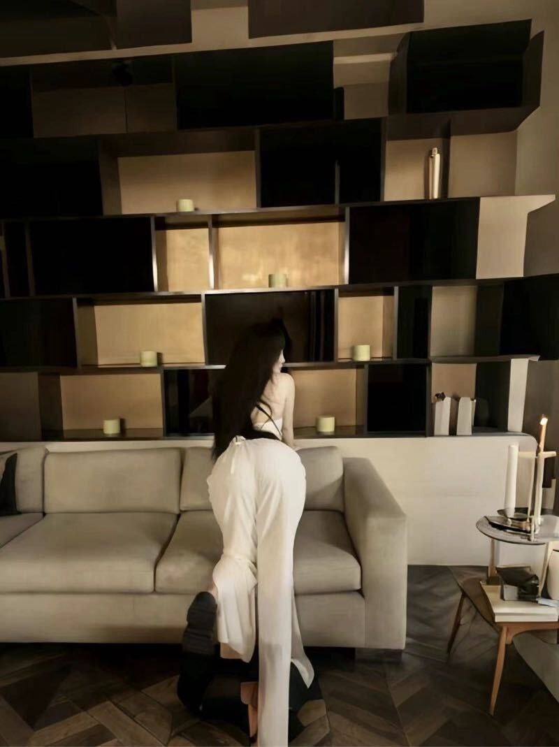 重庆童颜巨乳  网拍模特  舞蹈系学生