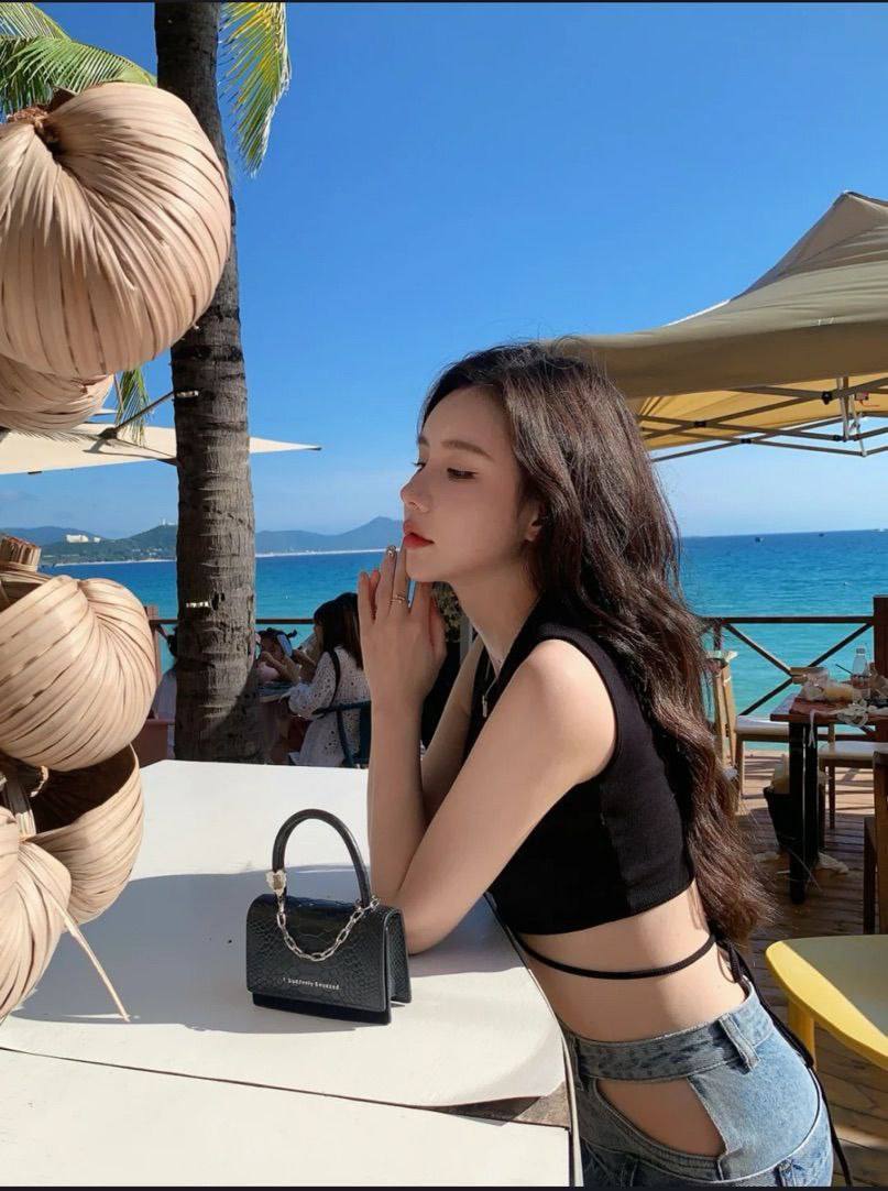 佛山 长腿骚货小姐姐