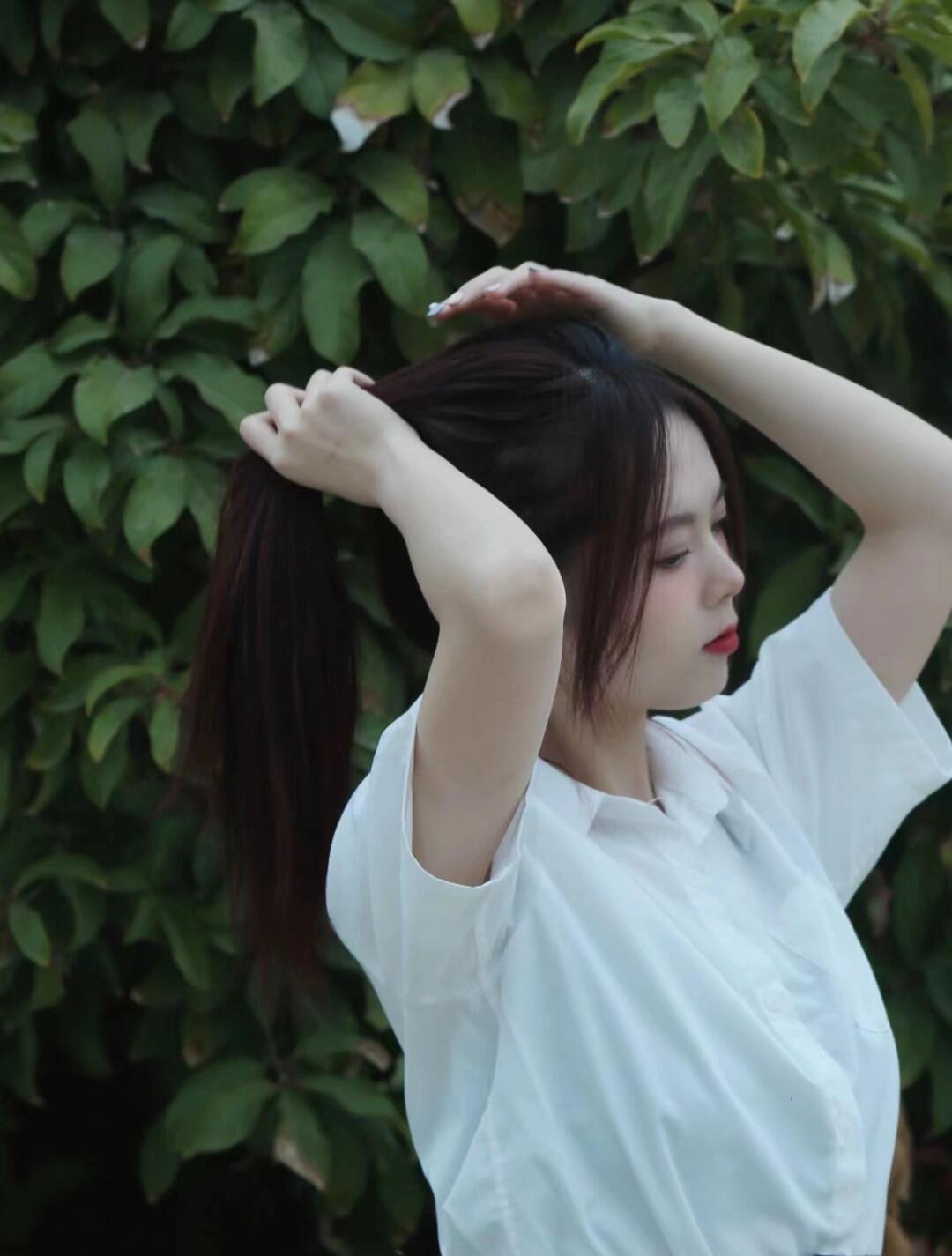 上海亲身体验白嫩小美女阴划中的天花板