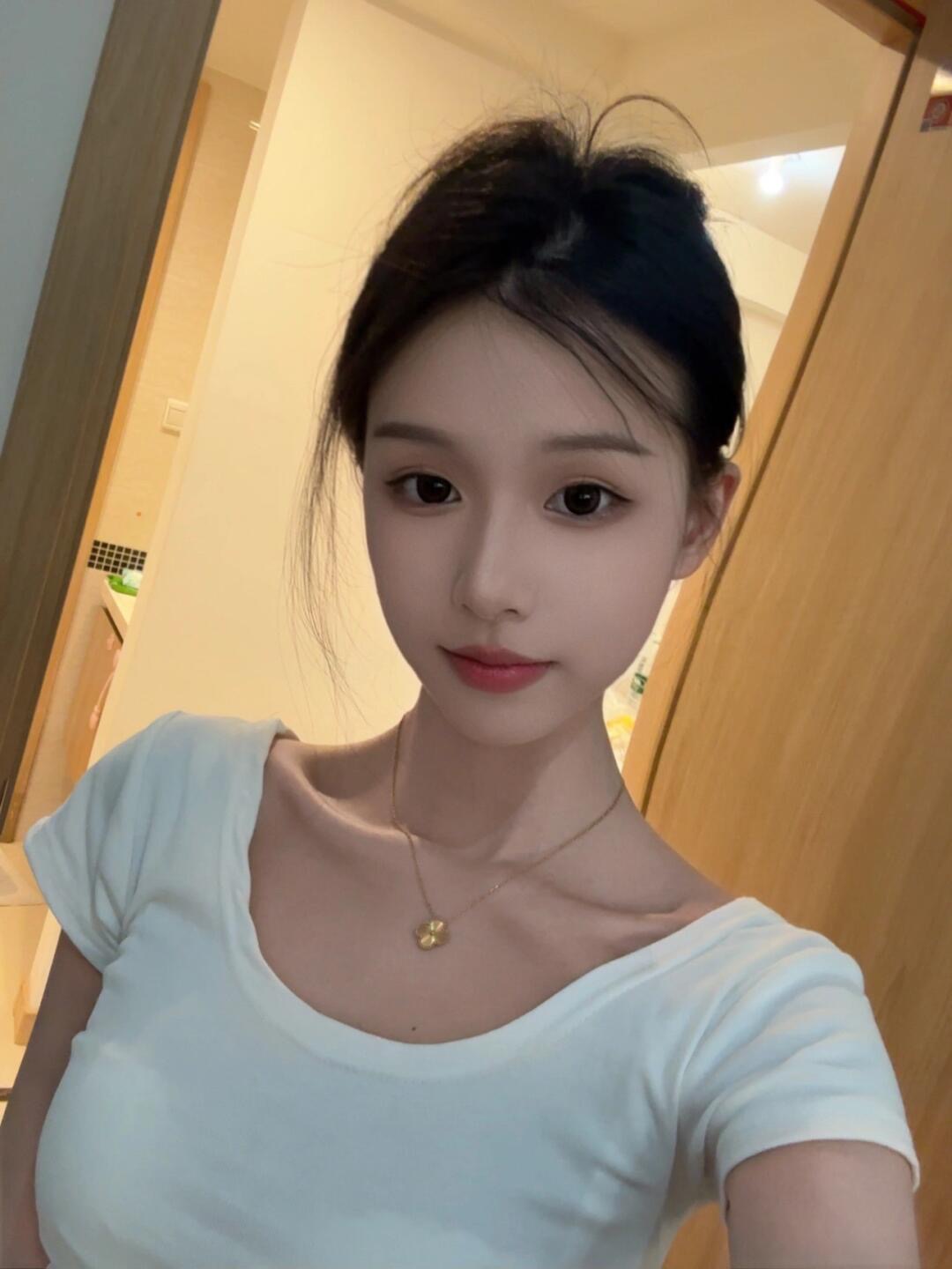 石家庄年轻漂亮小妹妹 胸大活好 水多 听话 小骚货