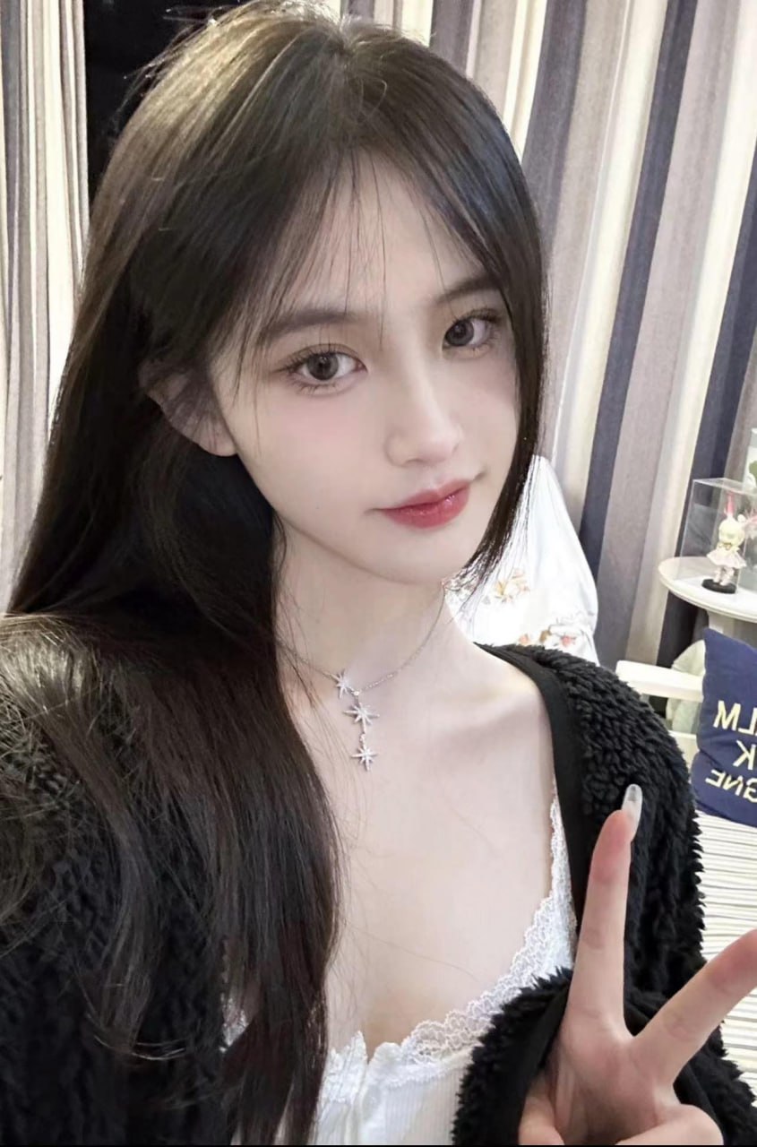 江苏省连云港市小舌超级滑嫩胸型圆润挺拔主动型的清纯妹子