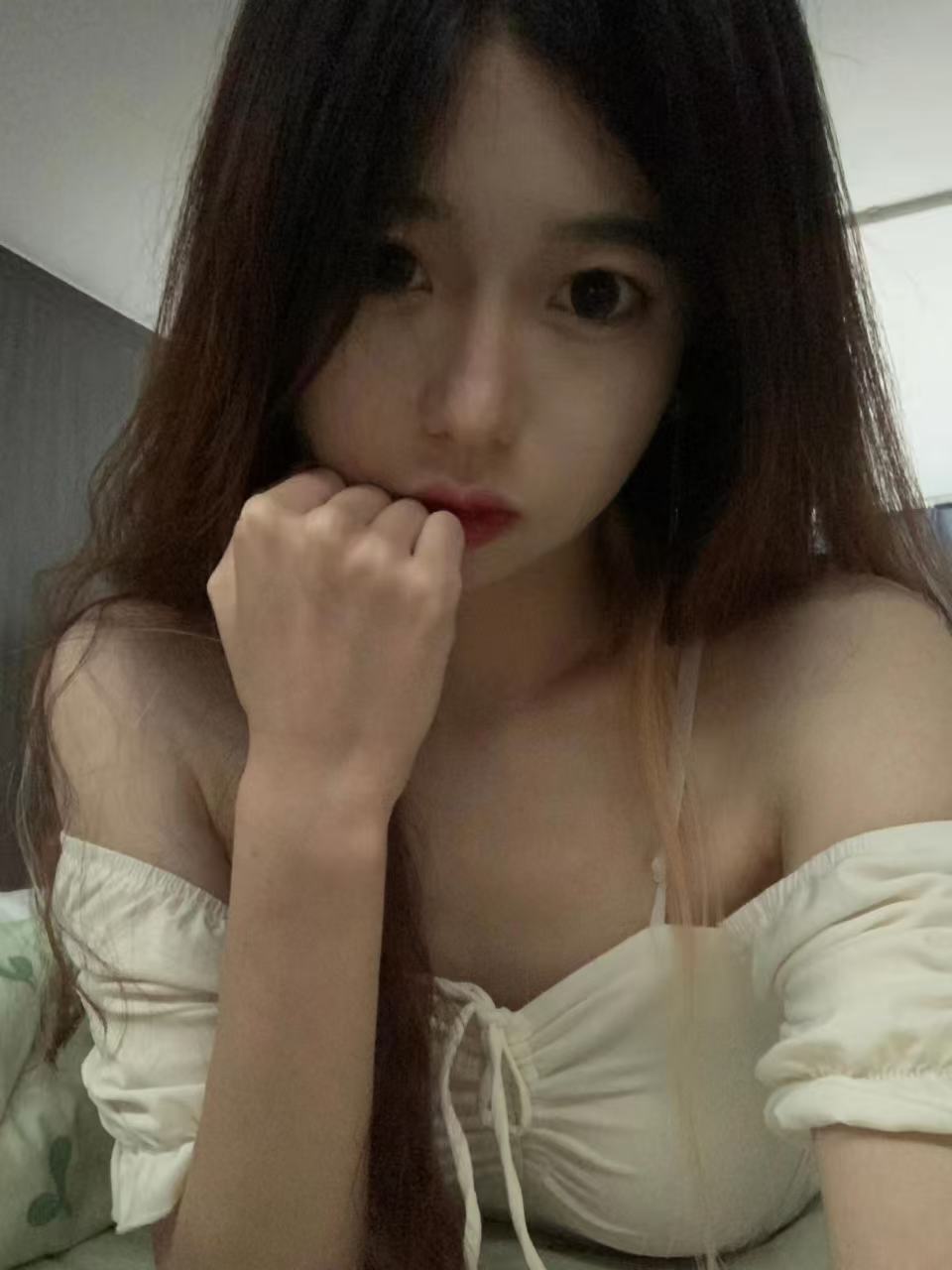 天津南开高颜值妹子身材绝佳