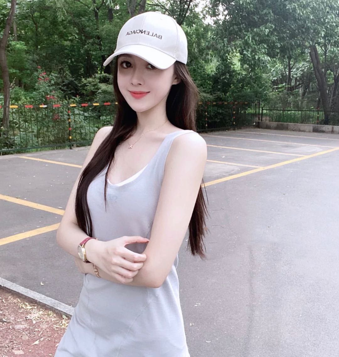 广州市番禺区妹子看着淑女其实床上很骚