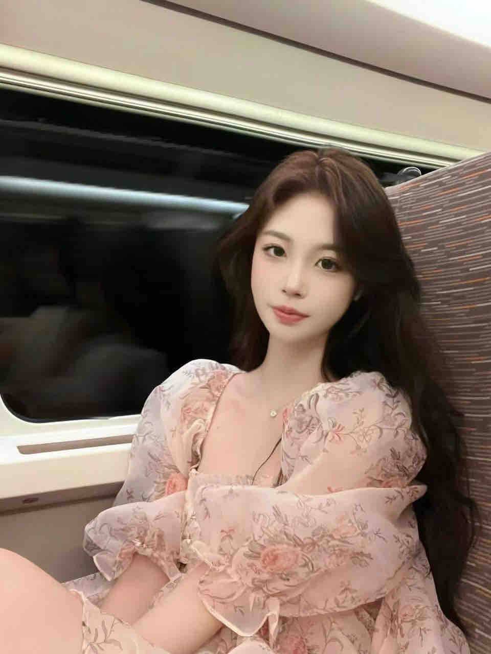 深圳00年职业内衣模特