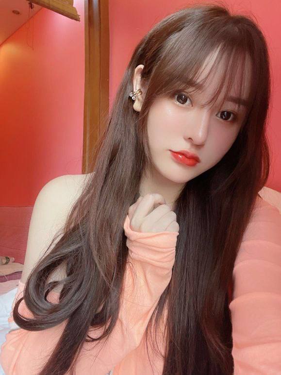 四川省成都市粉女朗非常骚,舌功厉害主动求操-集美全国高端外围 四川省成都市粉女朗非常骚,舌功厉害主动求操