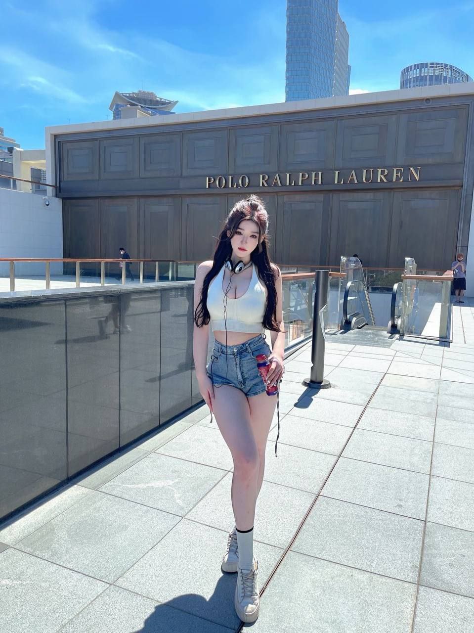 上海市奉贤区温柔大胸妹冰火两重天