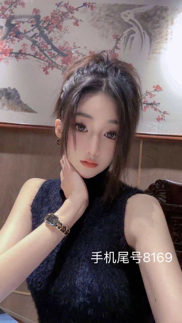 广州自媒体博主  独立服装设计师