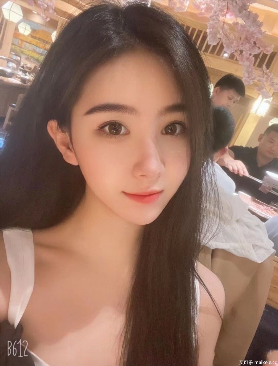 天津白小纯 00年168 C 活泼开朗  温柔可人 话题接场王