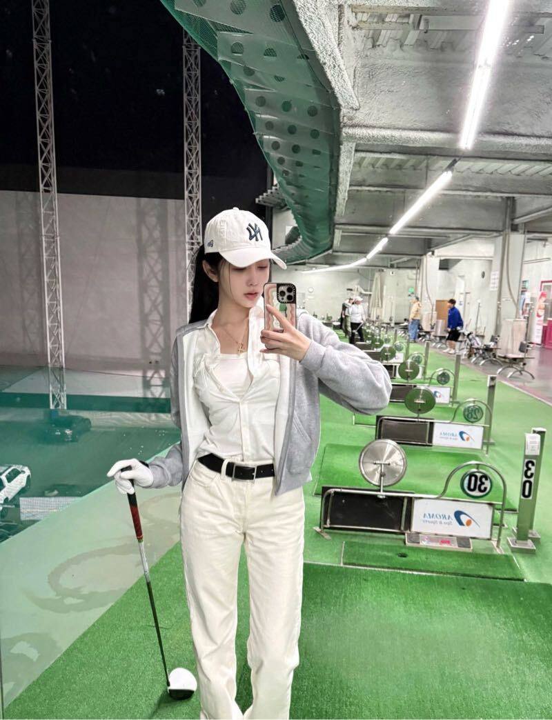 石家庄纯欲骚货，粉嫩小穴水直流