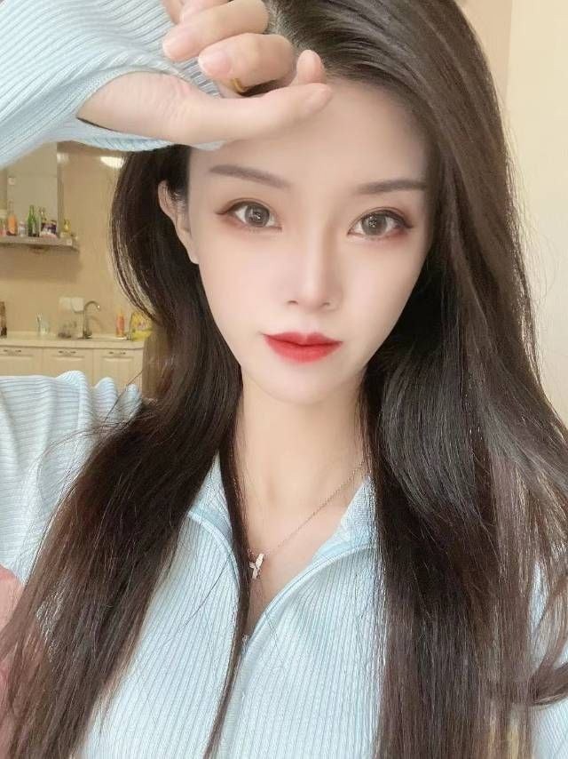 上海爆乳学生护士模特兼职下海