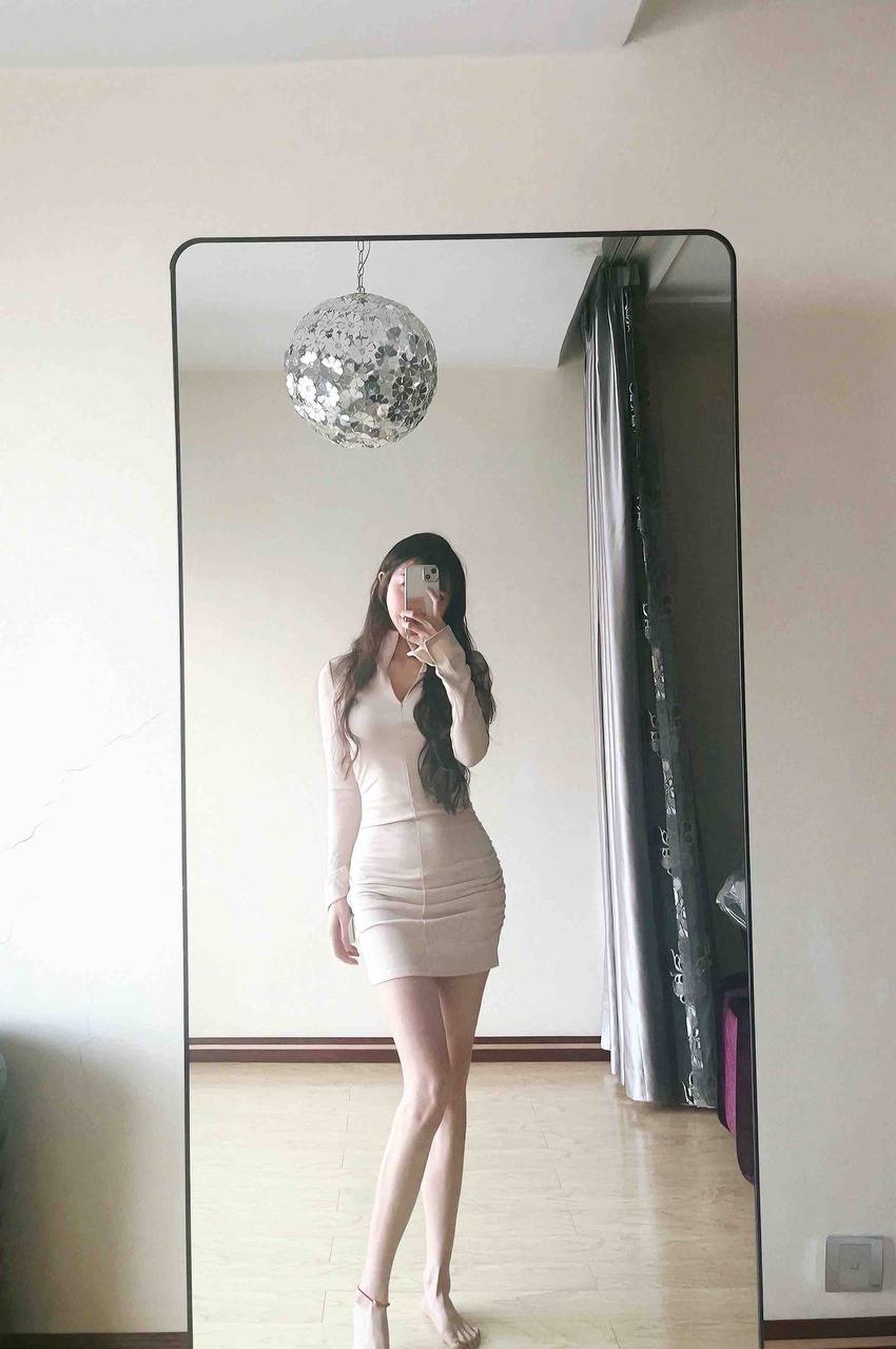 嘉兴纯欲骚货，粉嫩小穴水直流