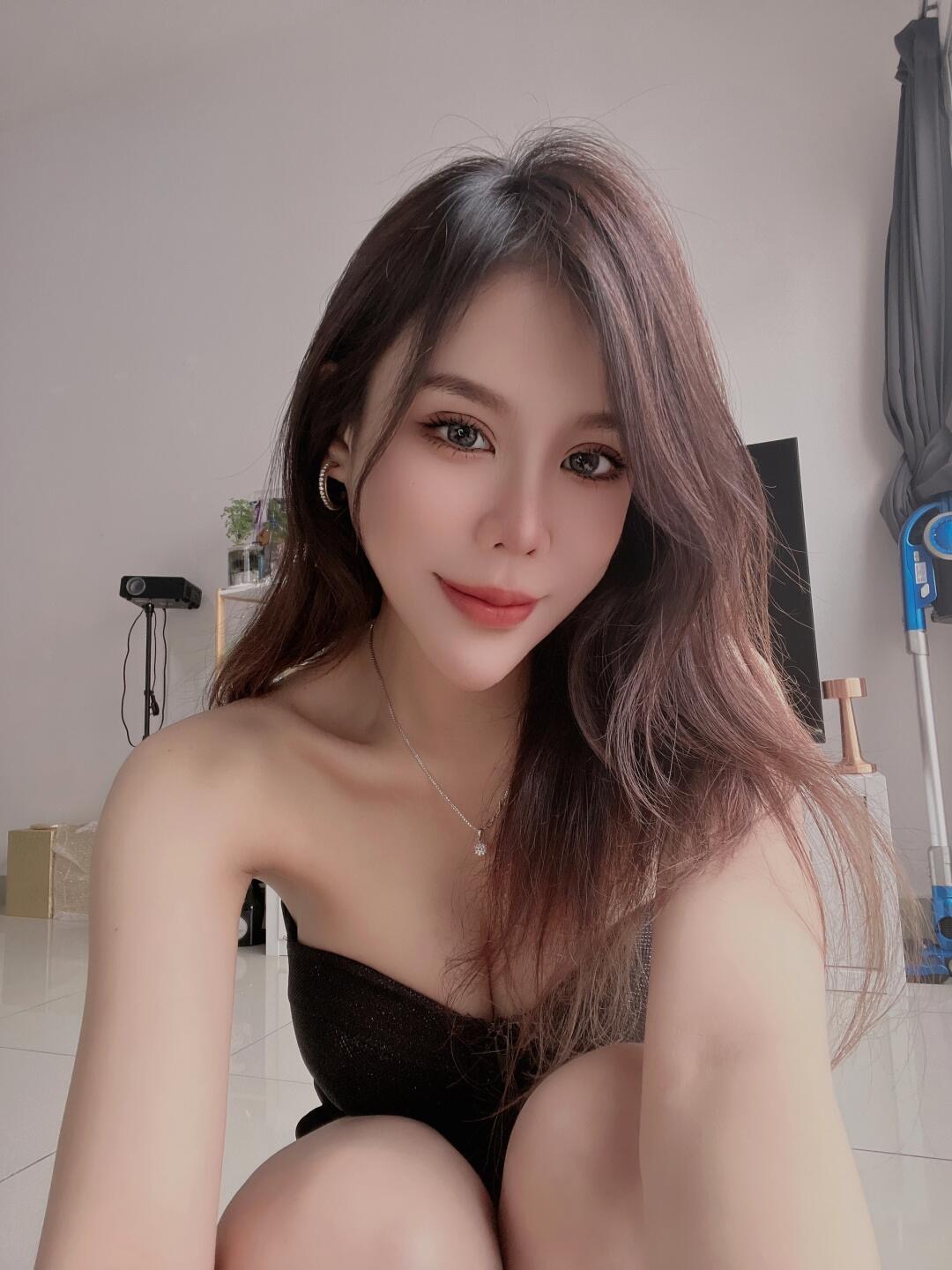 石家庄暑假兼职大学生 年轻气质佳 鲜嫩大长腿美女