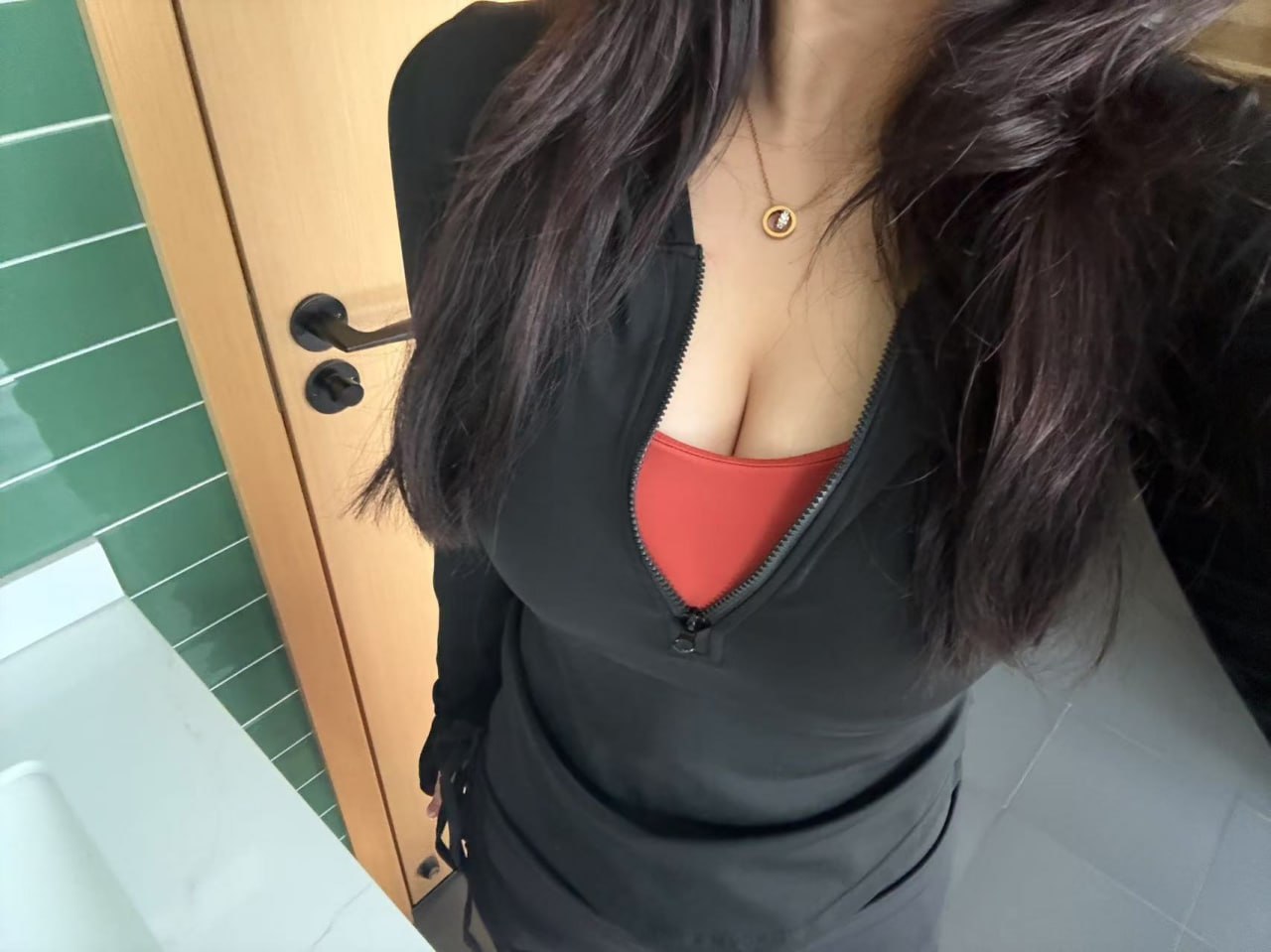 苏州大胸性感小姐姐