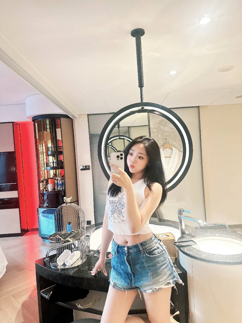 广州純中帶慾 翹臀美胸 知心大姐姐