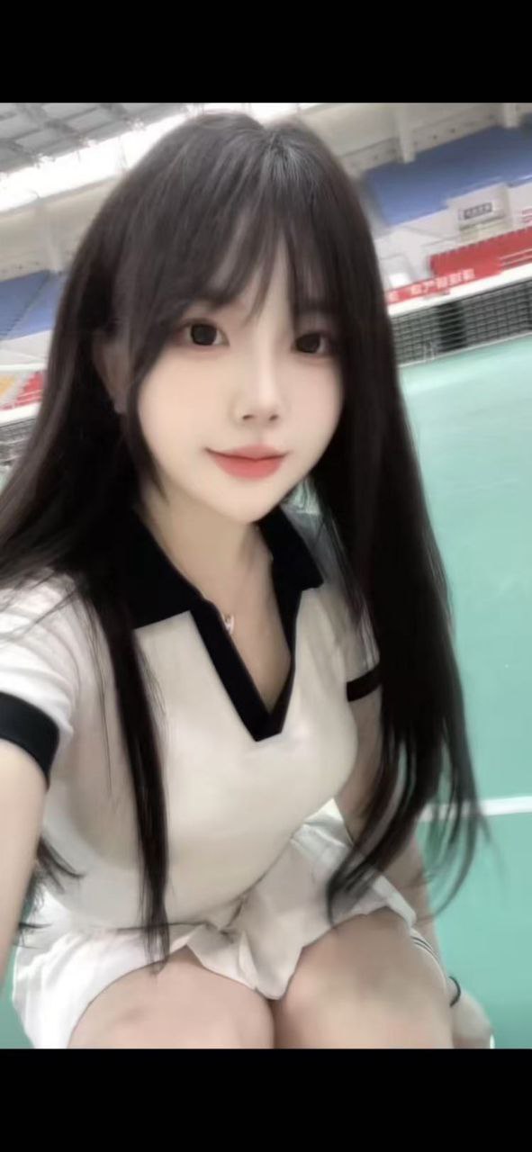 武汉童颜巨乳 皮肤雪白清纯美少女