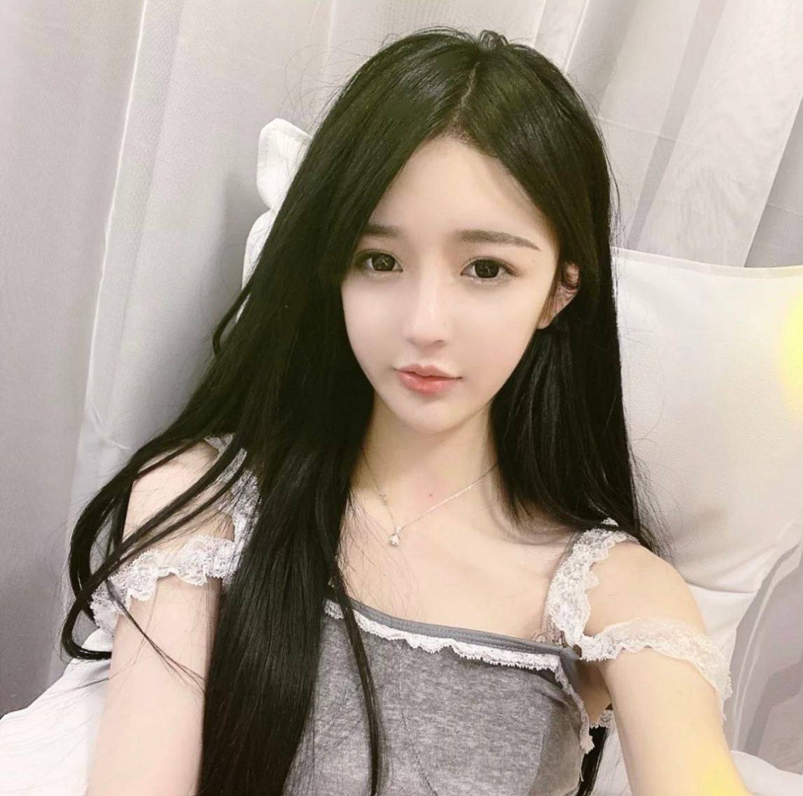 青岛 刚出校的极品白虎小妹~