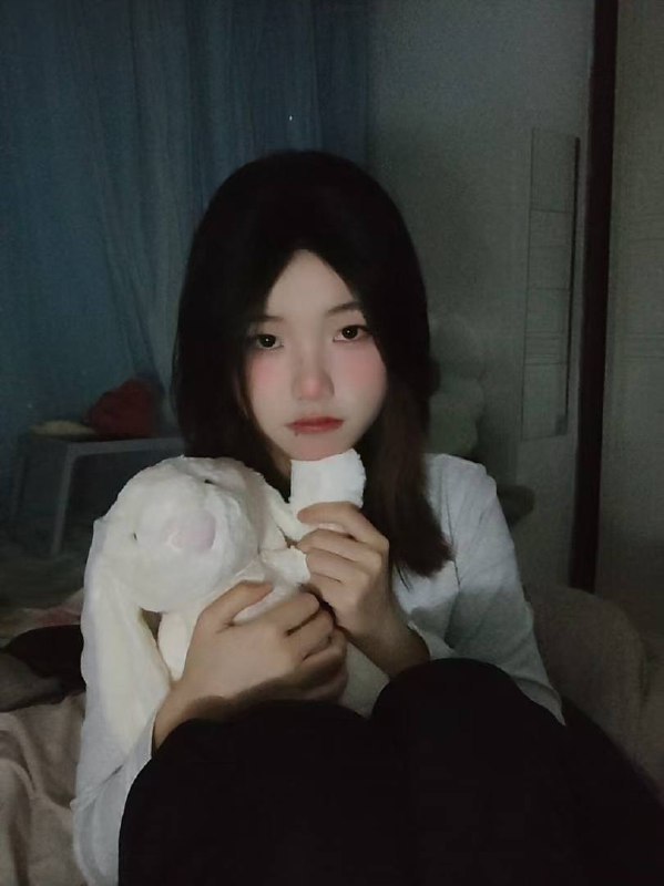 重庆漂亮小姐姐刚下海,胸很软推的舒服-集美全国高端外围 重庆漂亮小姐姐刚下海,胸很软推的舒服