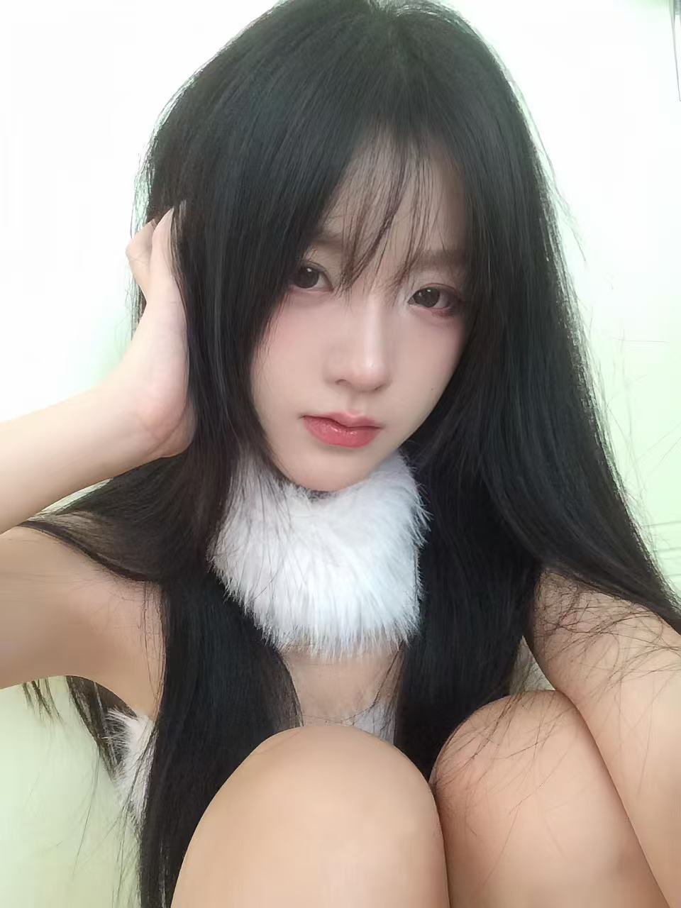 上海浦东妹妹白虎嫩逼刚下海