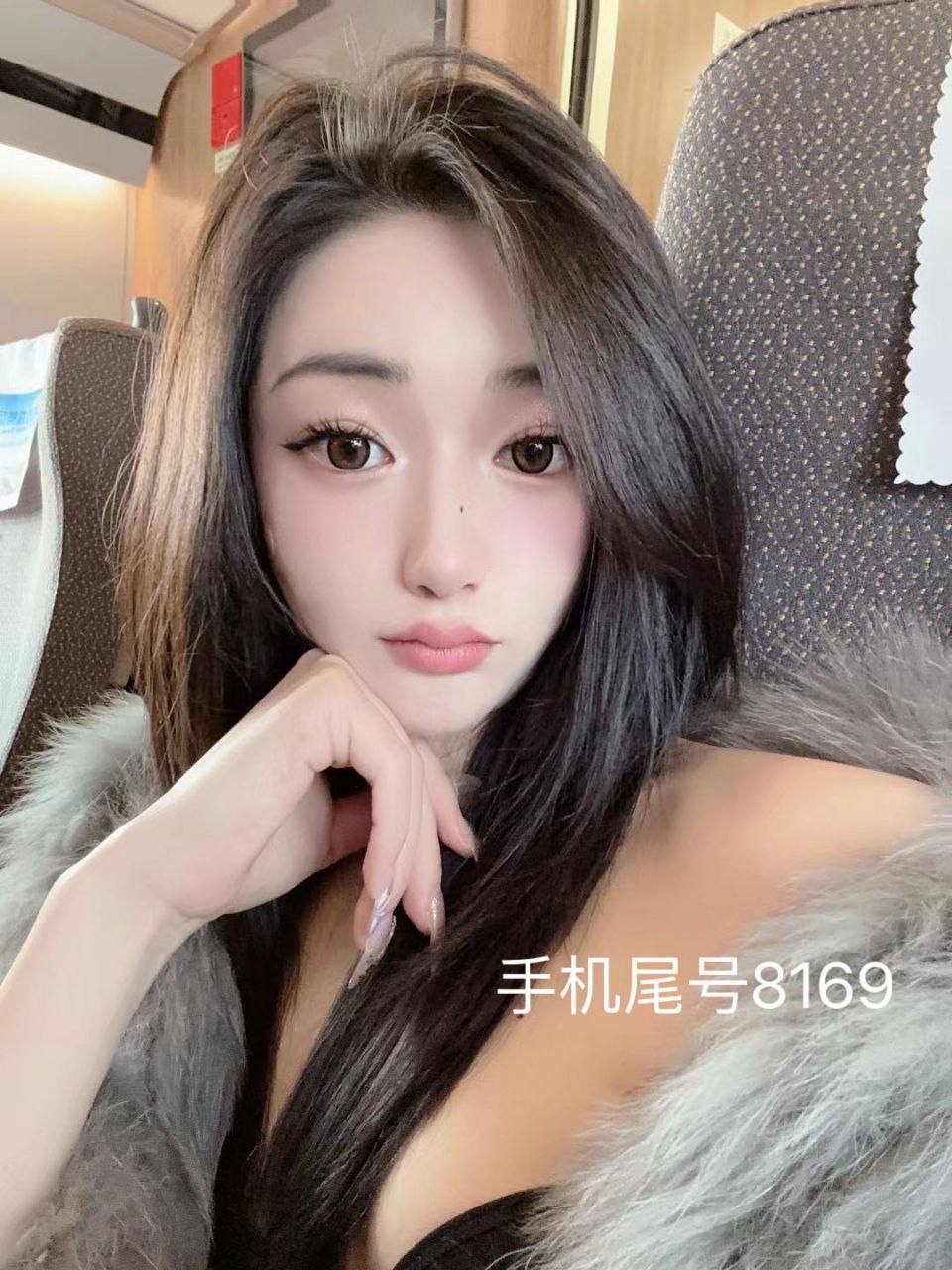 广州自媒体博主  独立服装设计师