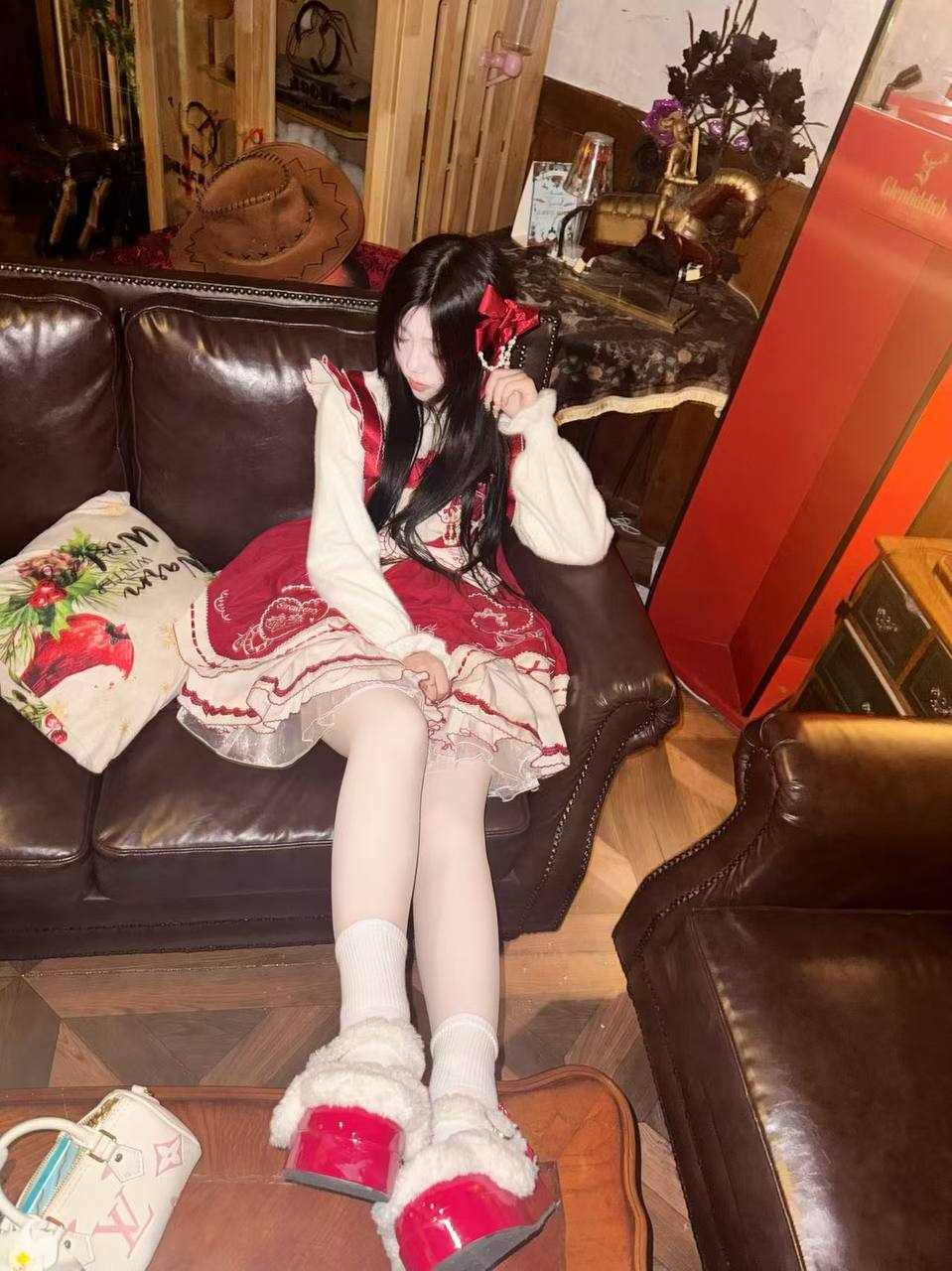 杭州刚出校的极品白虎小妹~