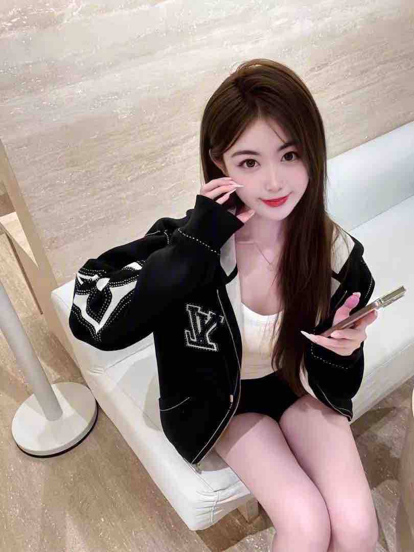 合肥美希 上下粉嫩 叫床声动听 全身雪白 无纹身