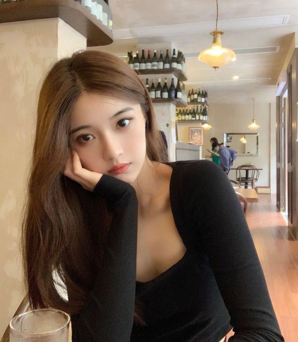 贵阳 人 间 水 蜜 桃