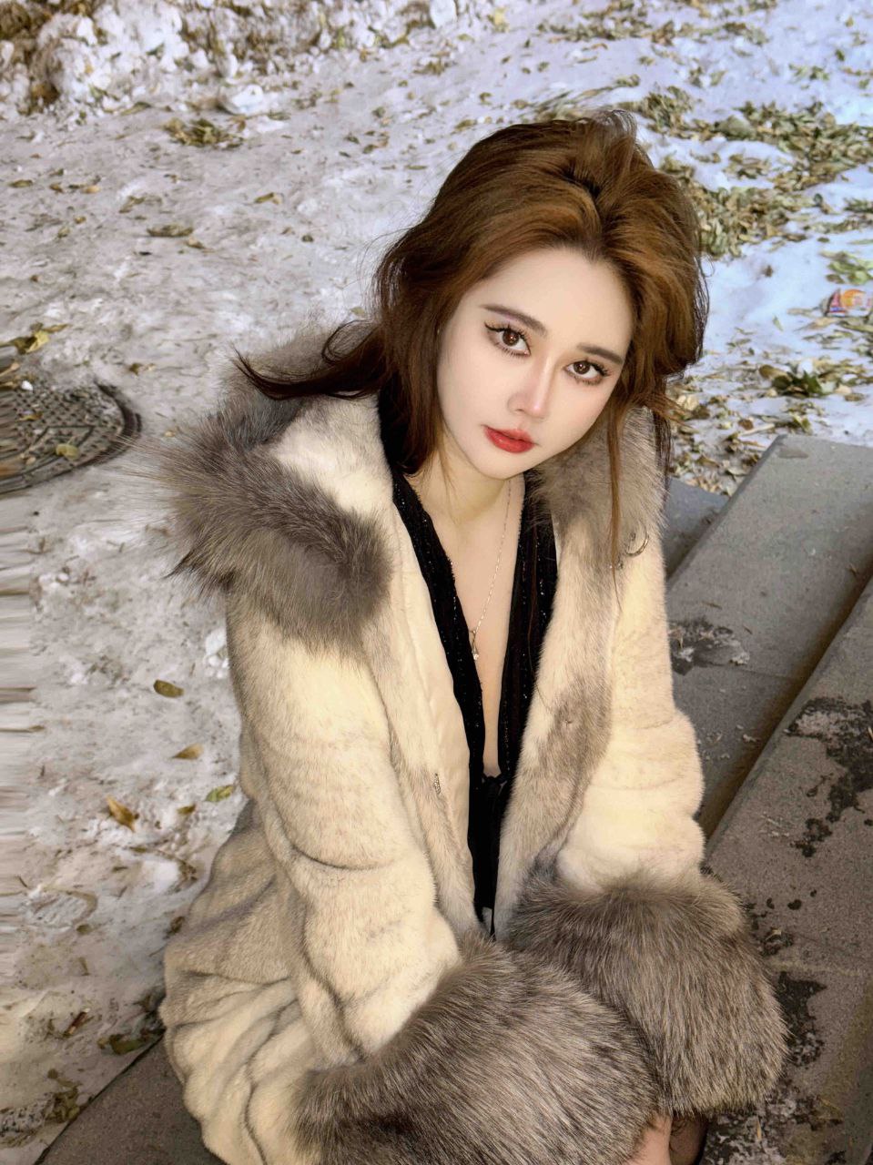 贵阳180C白领兼职模特01年极品白领-集美全国高端外围 贵阳180C白领兼职模特01年极品白领