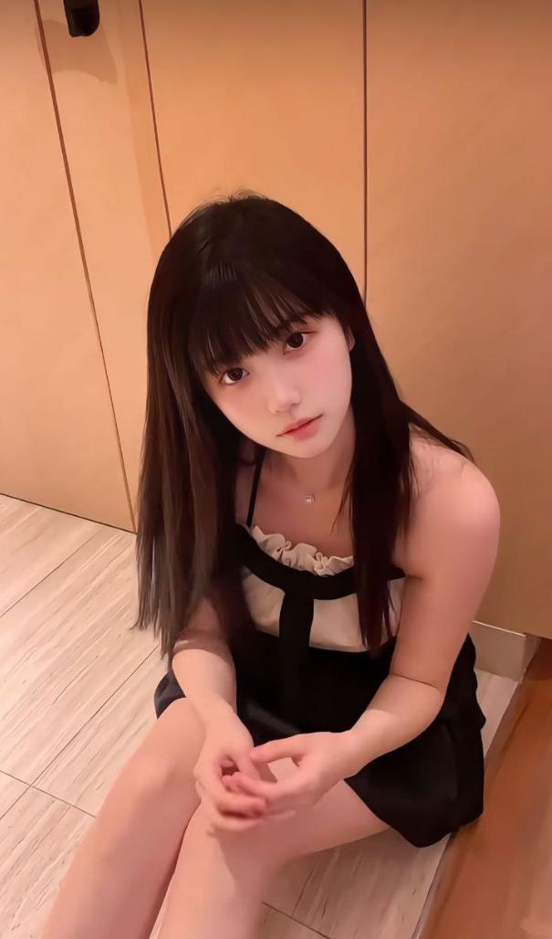 【福州】粉鲍学生妹新鲜资源-集美全国高端外围 【福州】粉鲍学生妹新鲜资源