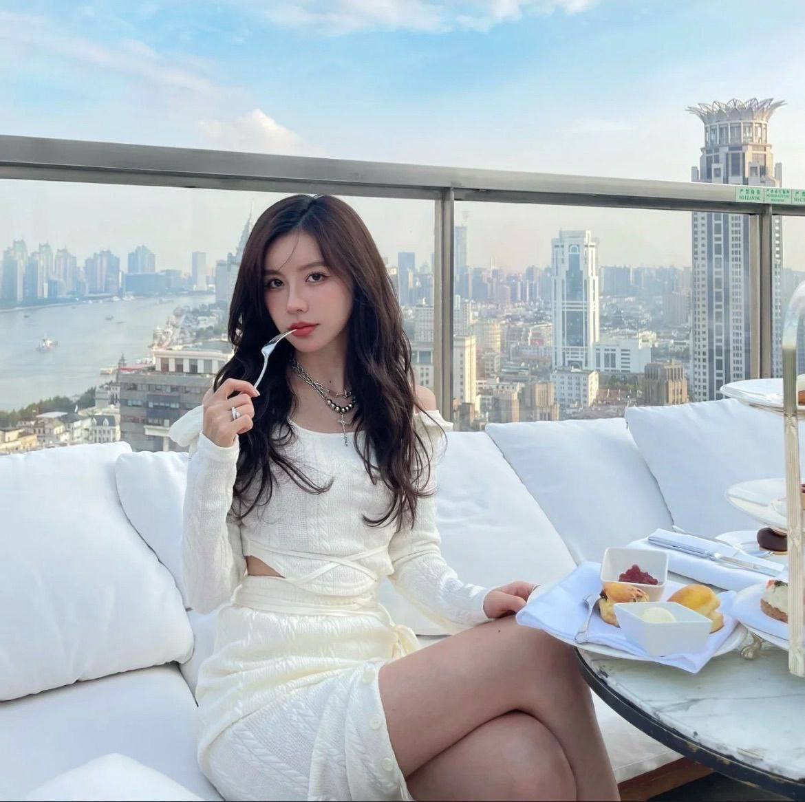 佛山 长腿骚货小姐姐