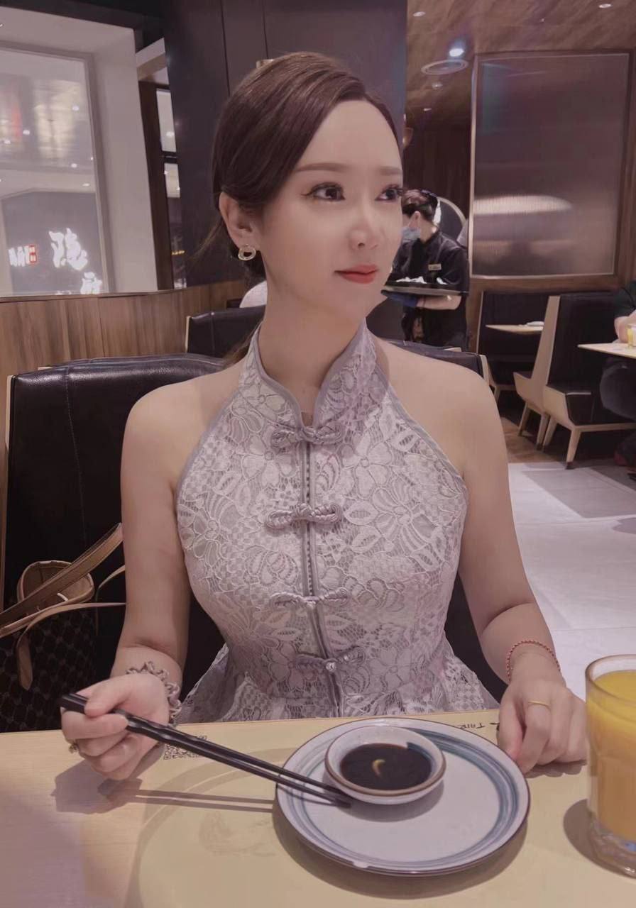 西安完美身材极品密臀御姐