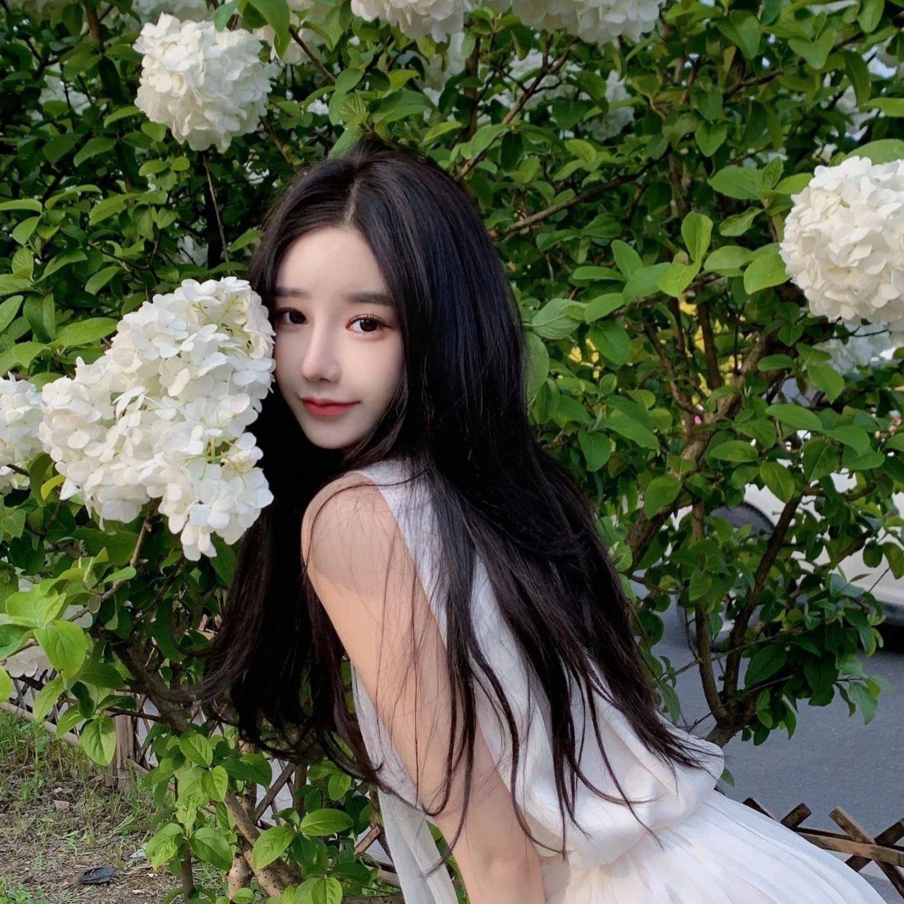 珠海胸大骚妹子紧实水多还会夹