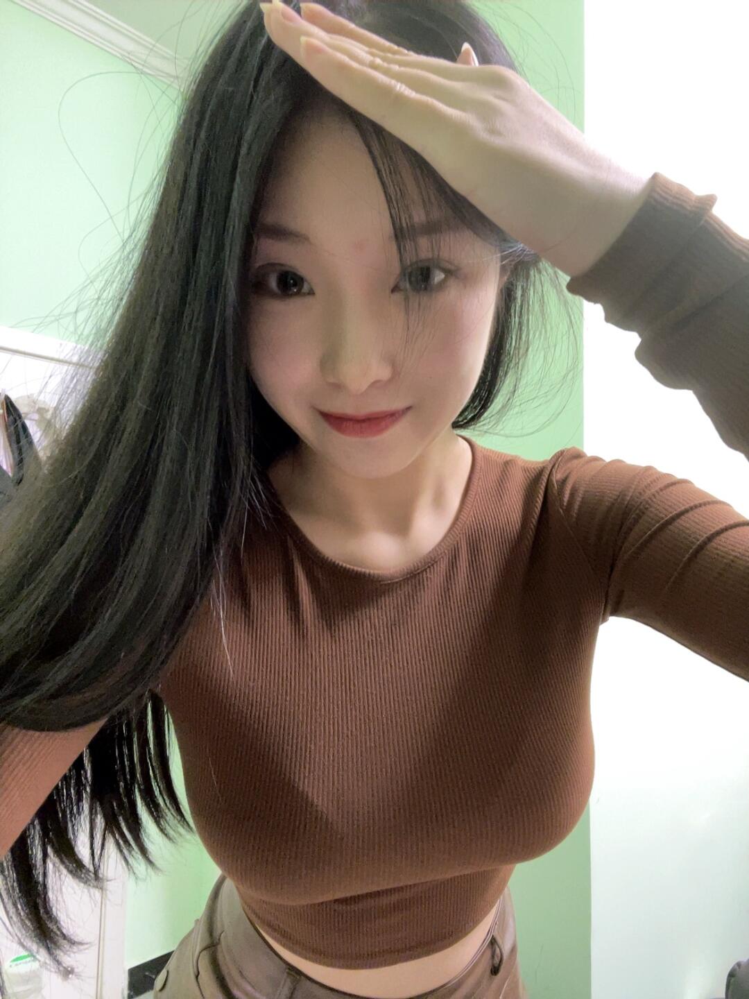 上海静安03年大三妹妹下海兼职-集美全国高端外围 上海静安03年大三妹妹下海兼职