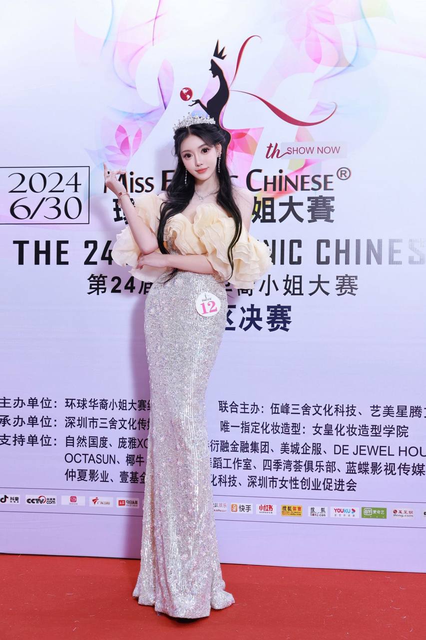 深圳在贾乃亮李小璐煮妇神探剧组出演过女配