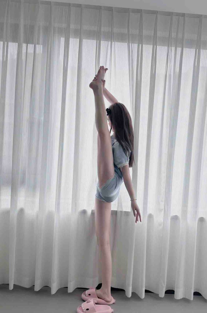 合肥一字马萝莉