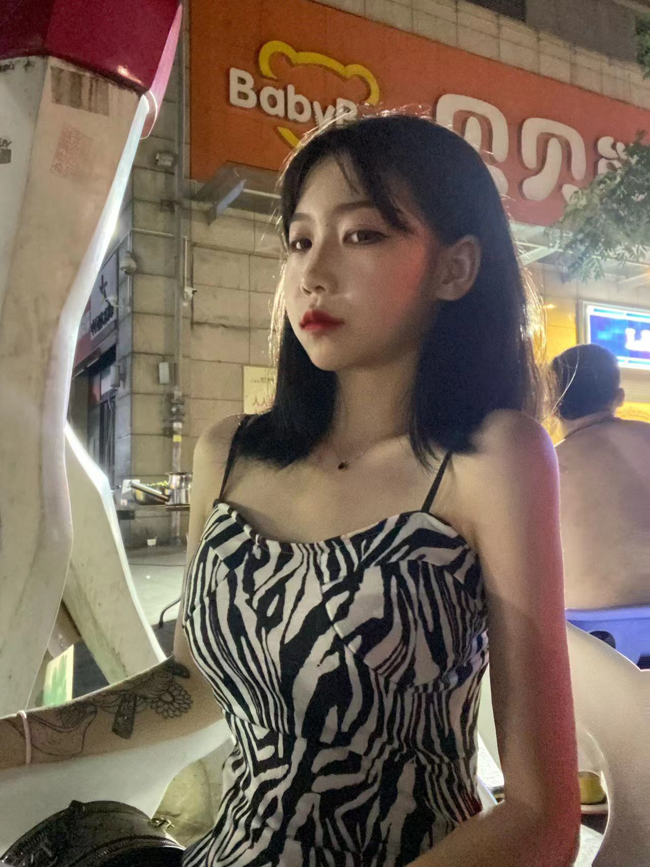 深圳ktv公主下海，风骚会玩