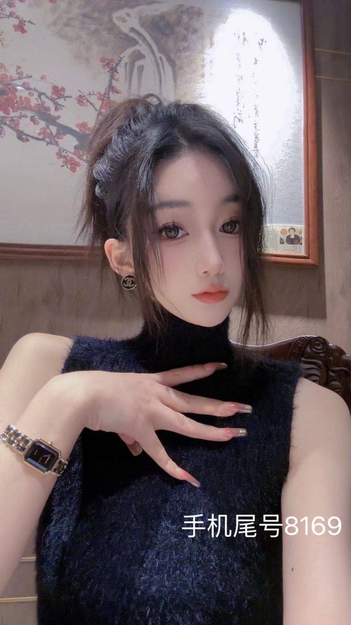 广州自媒体博主  独立服装设计师