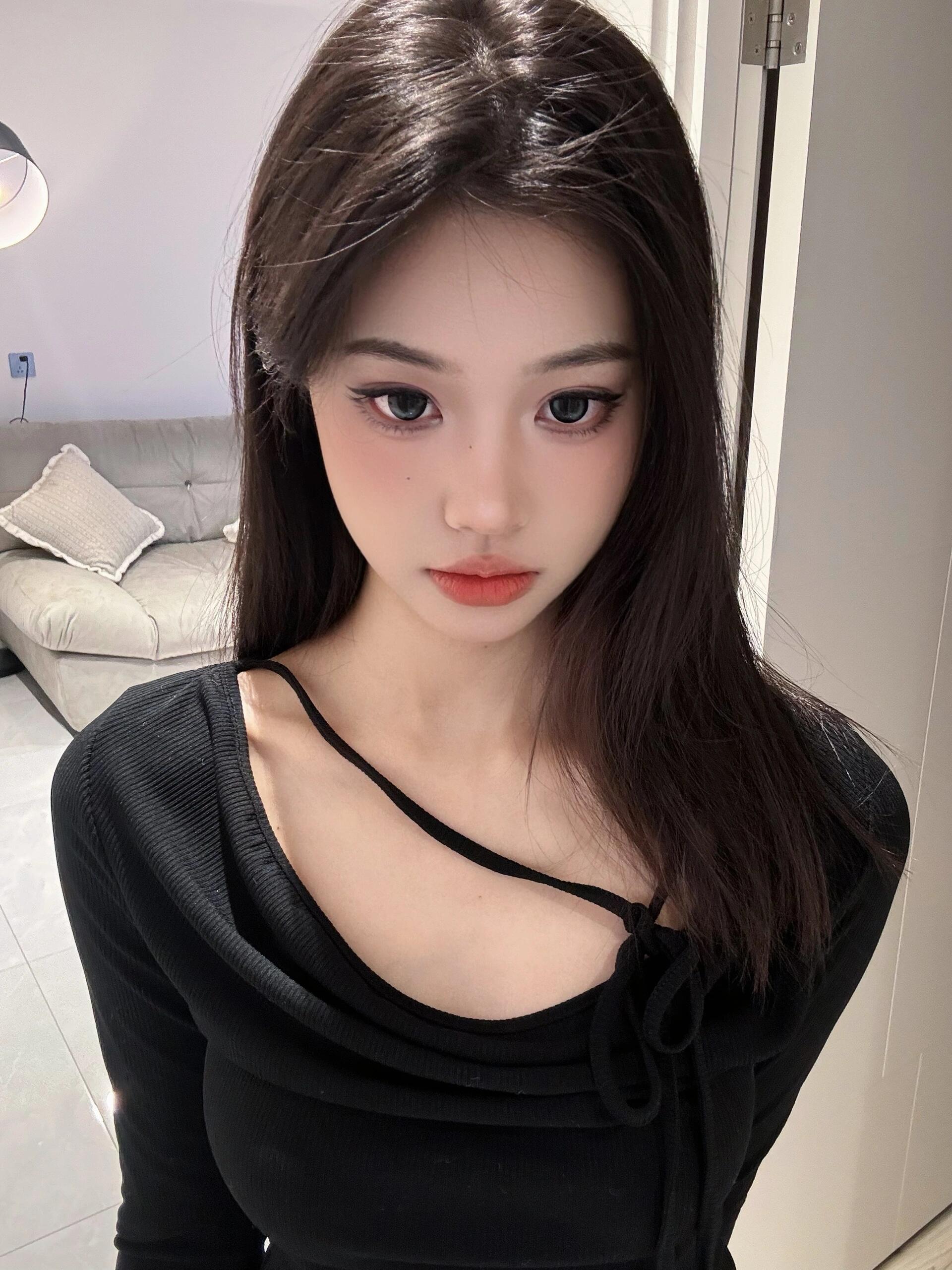 上海青浦极品白虎嫩妹