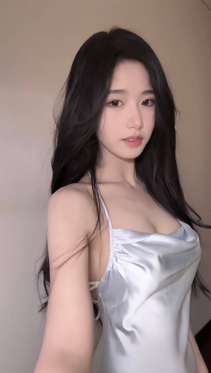 湖北省武汉市气质白小纯，清纯甜美 超白牛奶肌肤