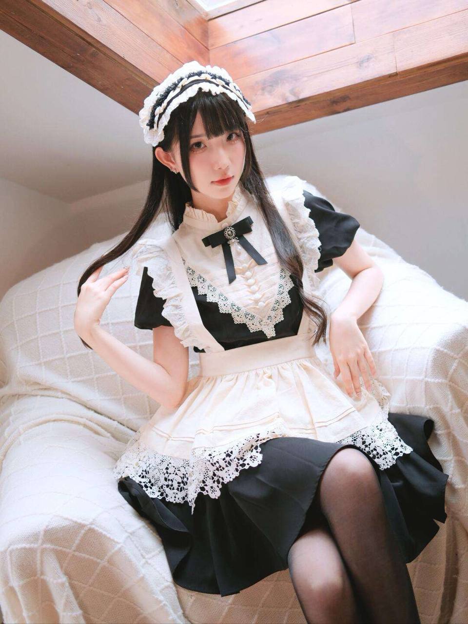 天津商业大学白小纯欲学生