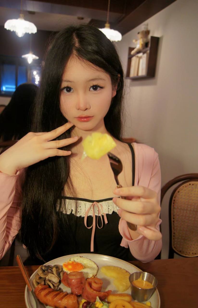 佛山 性瘾少女喜欢粗鸡吧