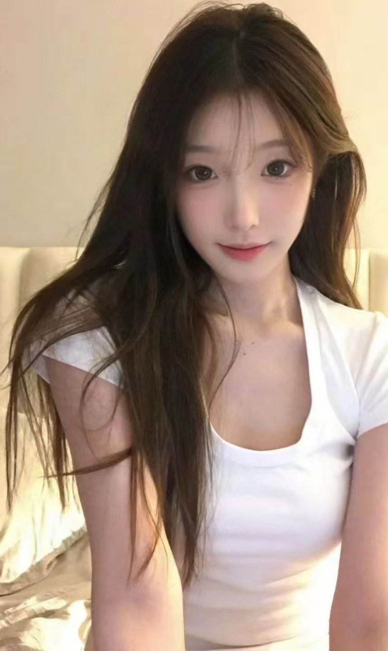 重庆 传媒大学学生 身材比例完美