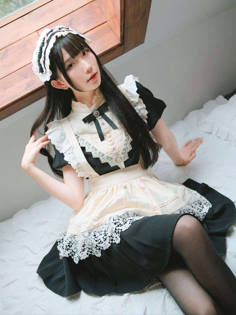 天津商业大学白小纯欲学生