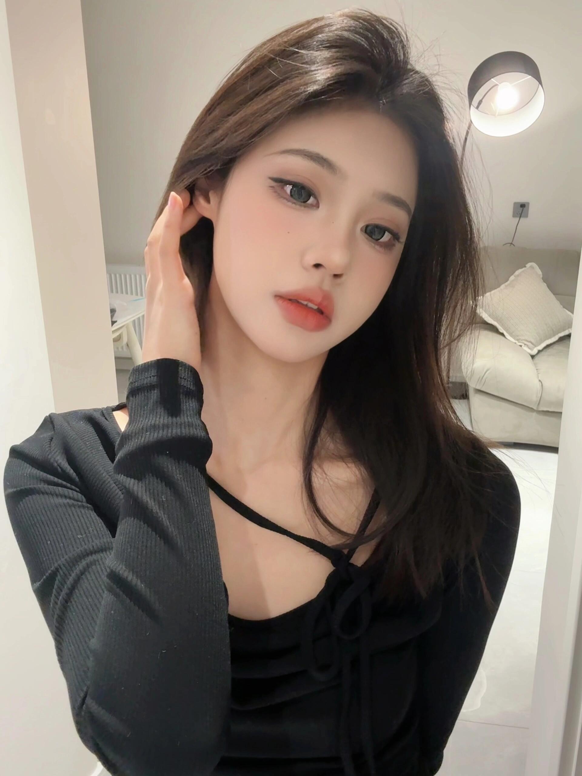 上海青浦极品白虎嫩妹