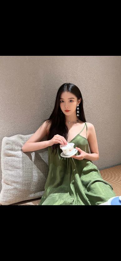 广东省 东莞市刚下水的妹子蜜桃奶粉逼，骚浪