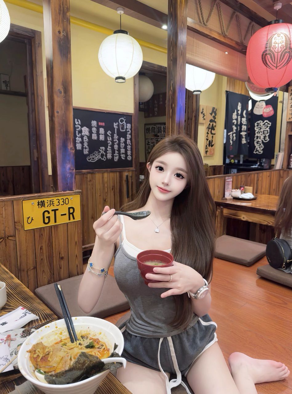 合肥04师范学院在读高挑校花175大D