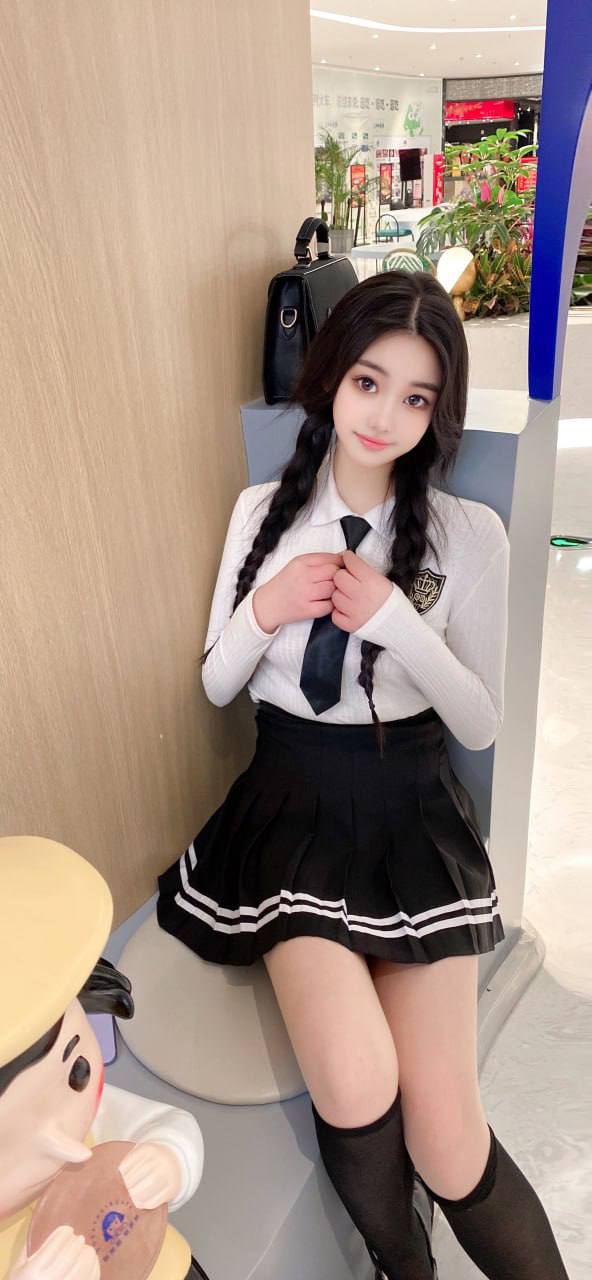 四川省成都市妹子水多又敏感可69式制服诱惑