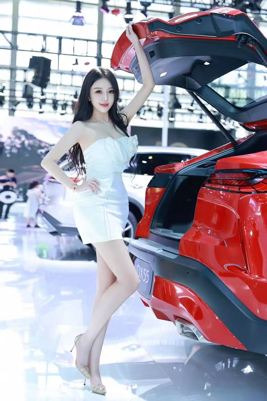 深圳在贾乃亮李小璐煮妇神探剧组出演过女配