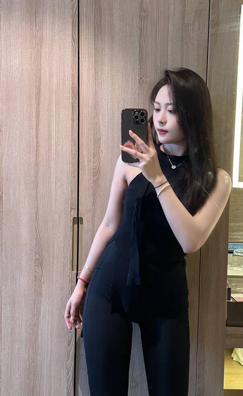 佛山 穿着洋气 身体柔软可纯可欲舞蹈毕业生